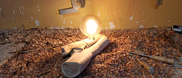 Lmpara de madera de sabina